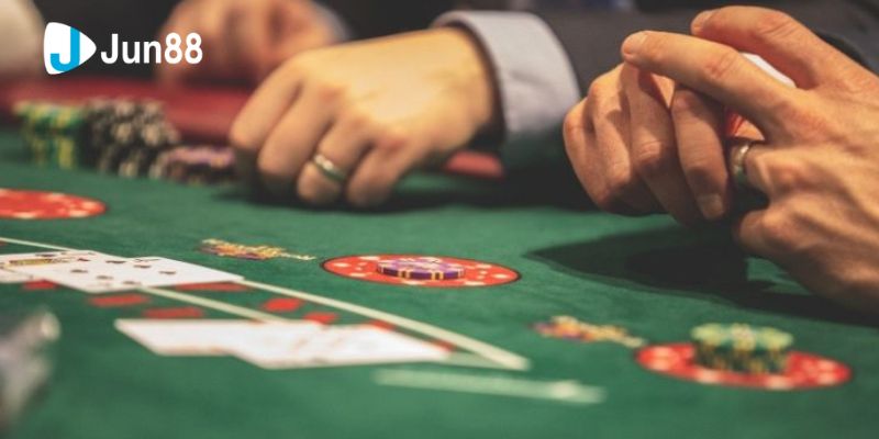 Người chơi nên chuẩn bị những chiến lược cho mỗi ván bài