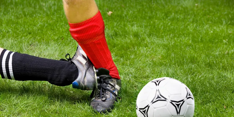 Các quy định chung của thẻ đỏ thẻ vàng trong bóng đá